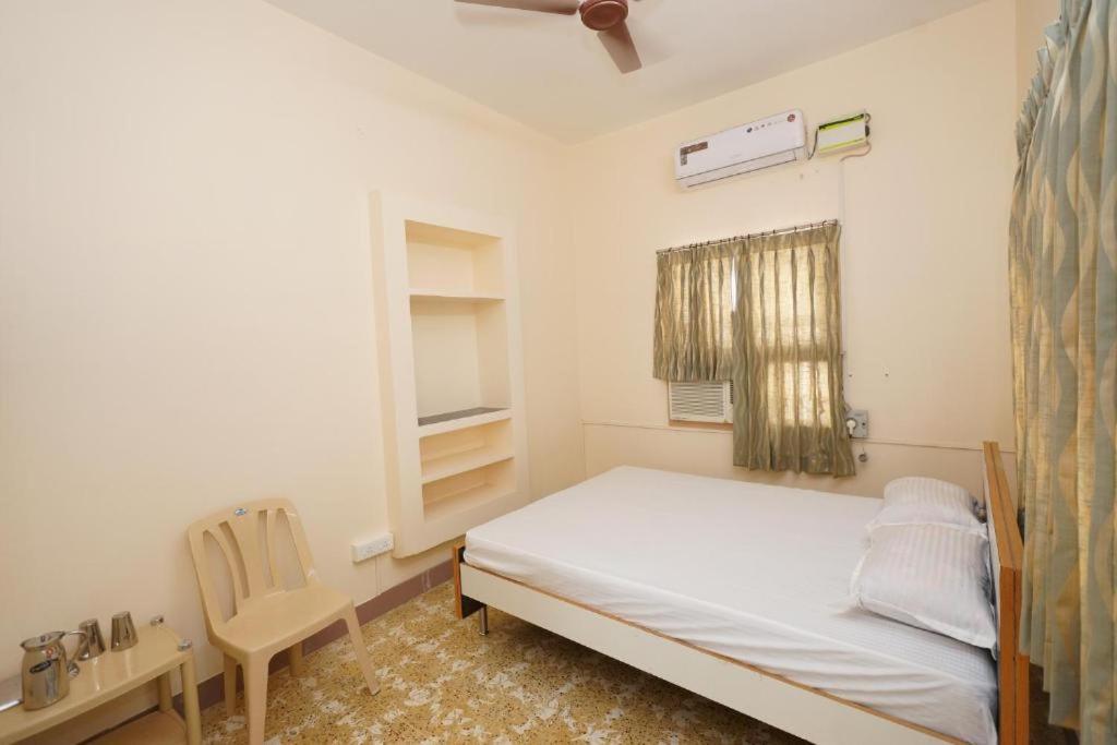 Sowmya Lodge Tiruchirappalli Экстерьер фото