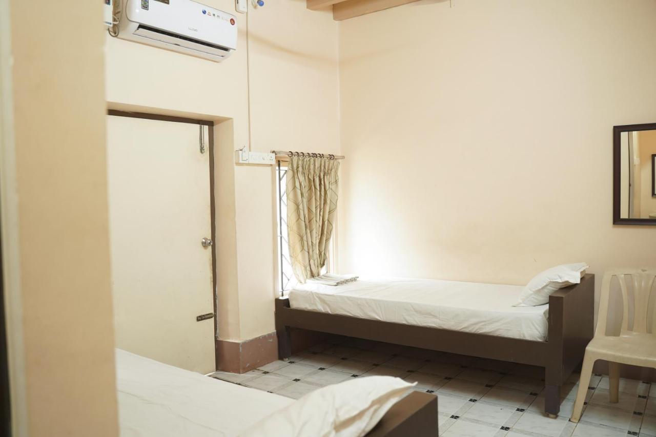 Sowmya Lodge Tiruchirappalli Экстерьер фото