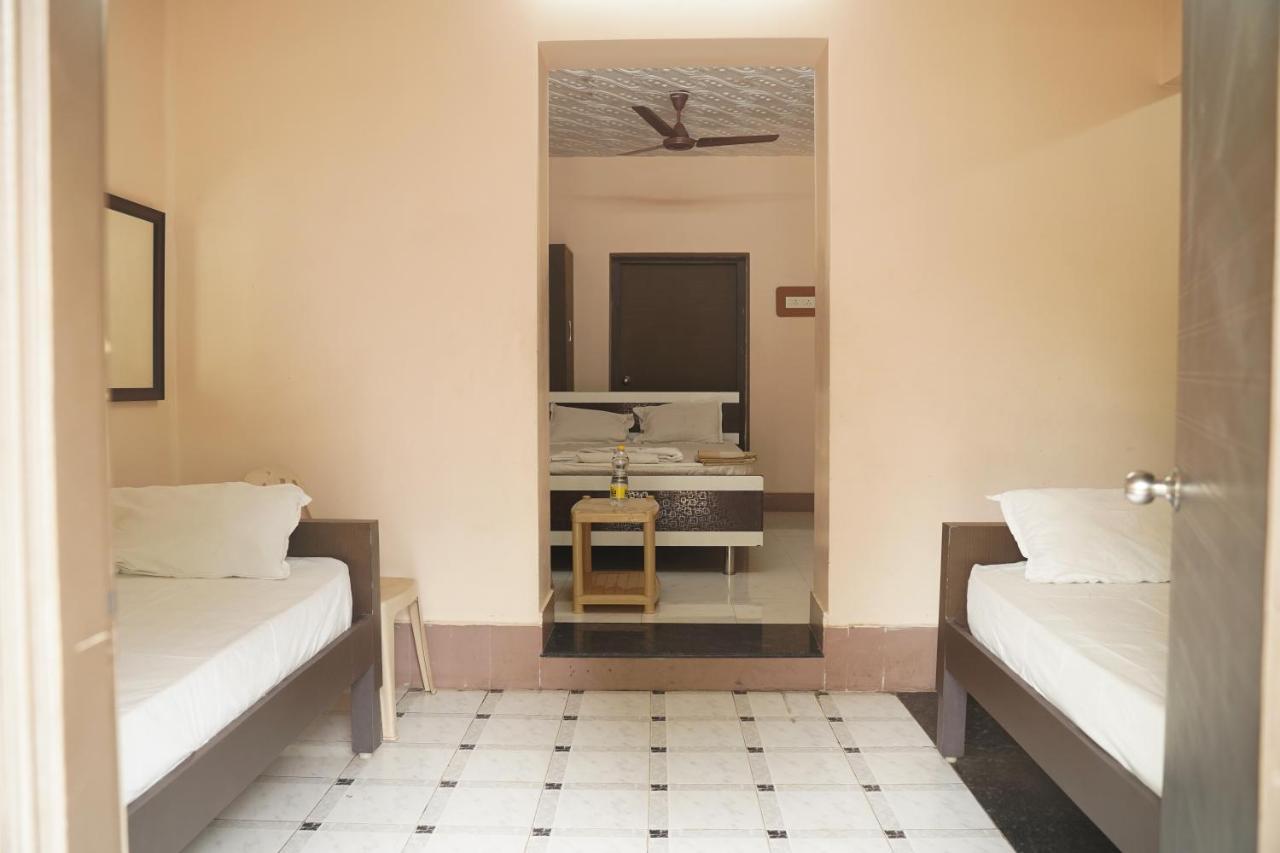 Sowmya Lodge Tiruchirappalli Экстерьер фото