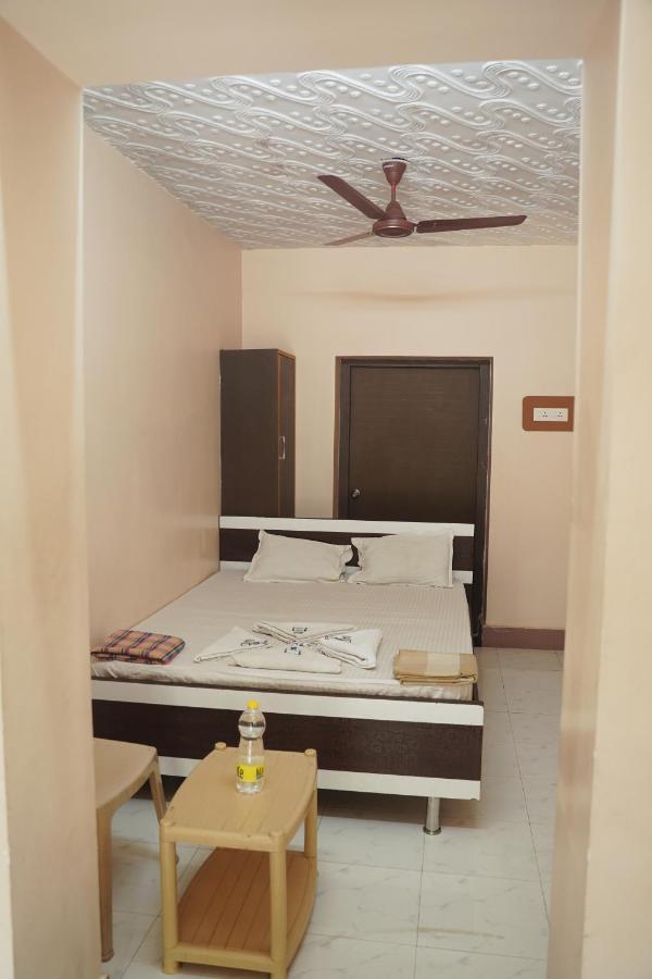 Sowmya Lodge Tiruchirappalli Экстерьер фото