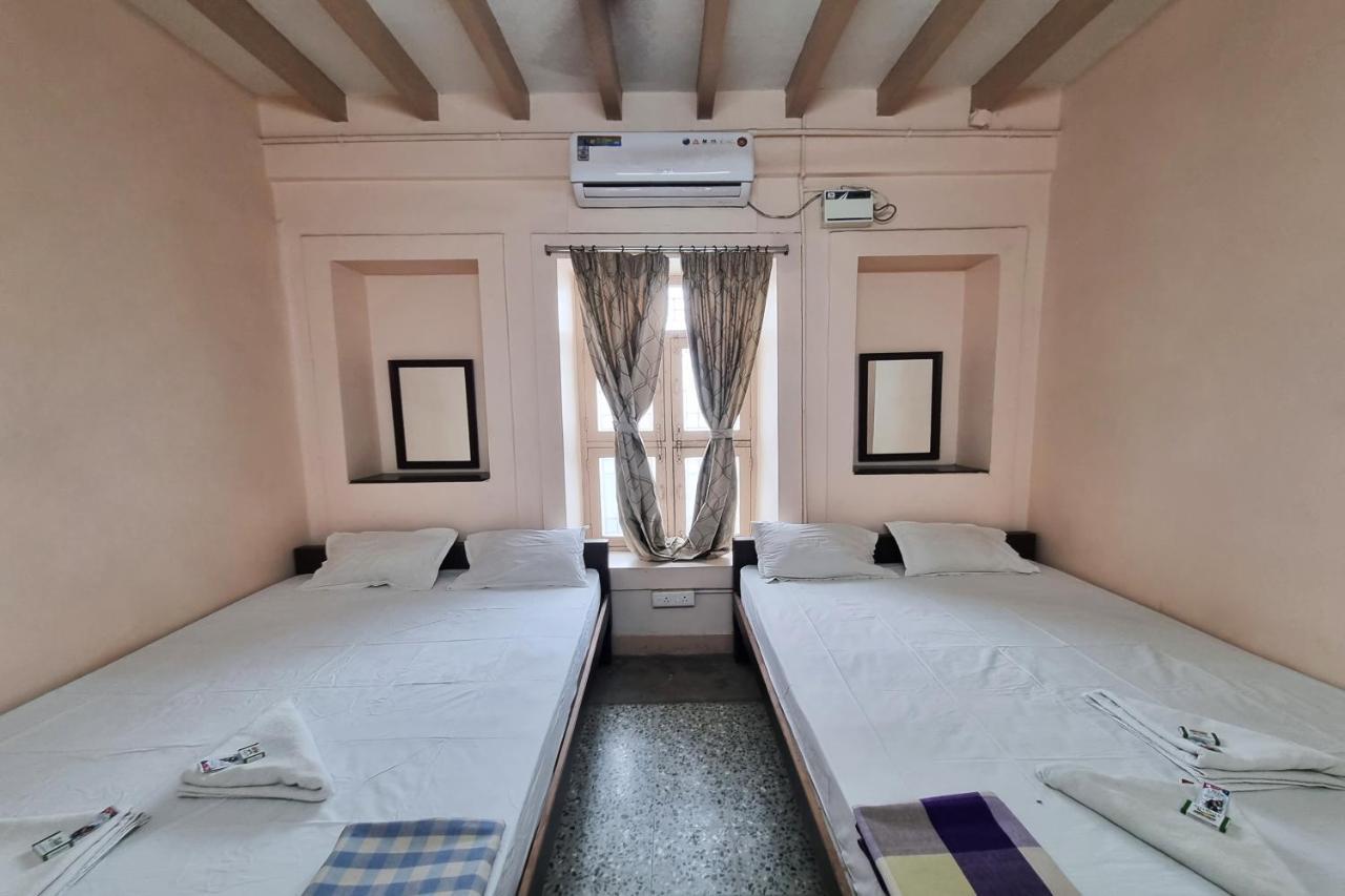Sowmya Lodge Tiruchirappalli Экстерьер фото