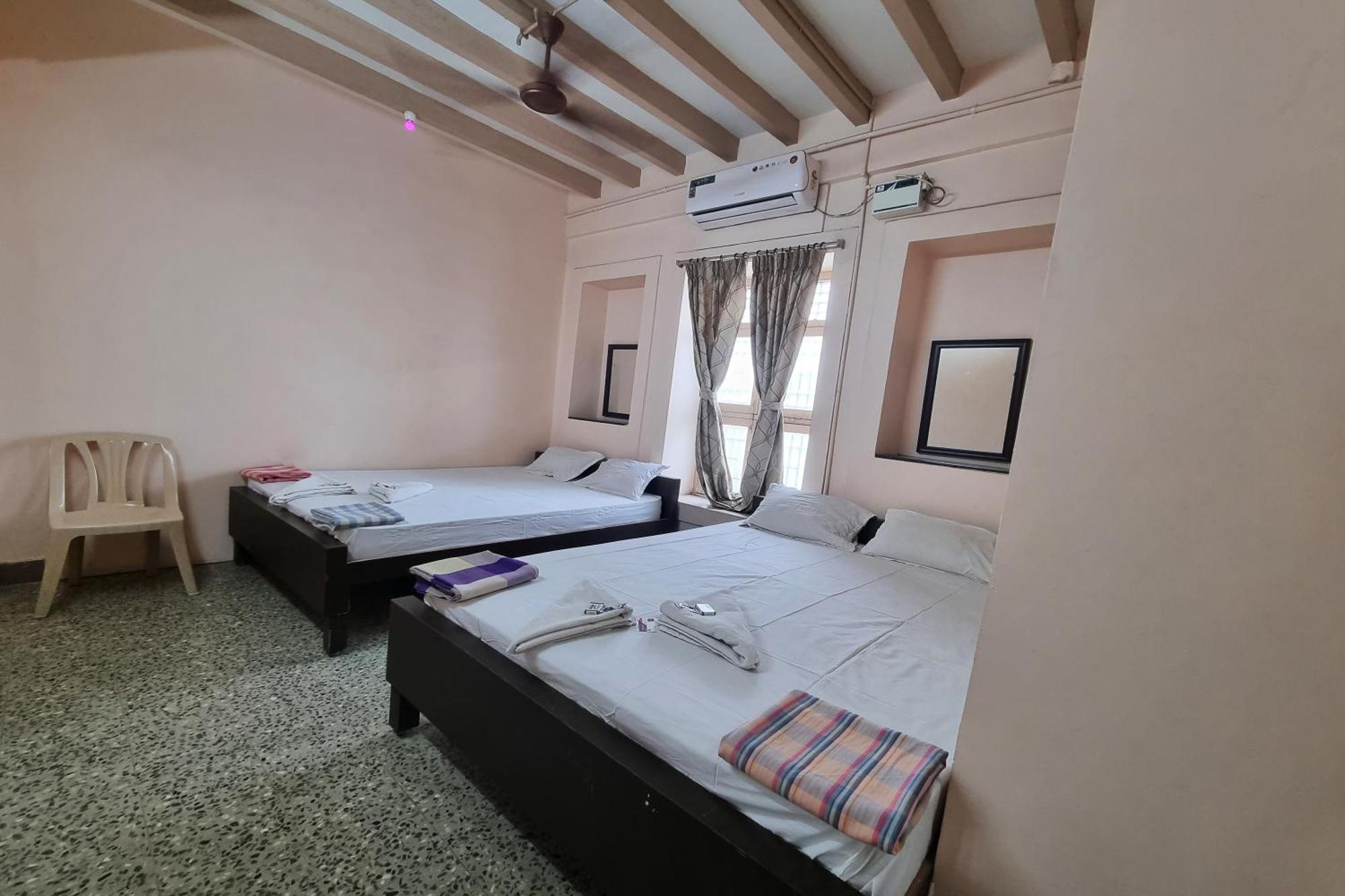 Sowmya Lodge Tiruchirappalli Экстерьер фото